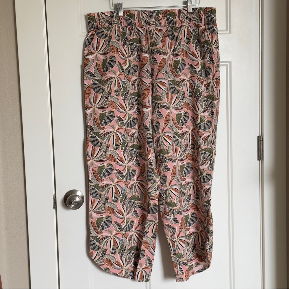 Tropical Leaf Print Linen Blend Pants (FREE with bundle of two or more)